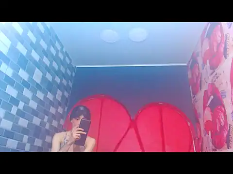 charlottxjuless online show from March 2, 2:46 pm