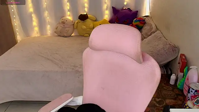 maliciaXpoison online show from April 1, 9:12 pm