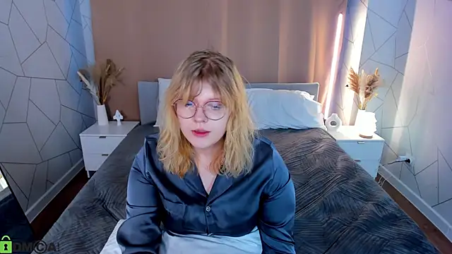 luna c0ra online show from February 22, 1:28 am