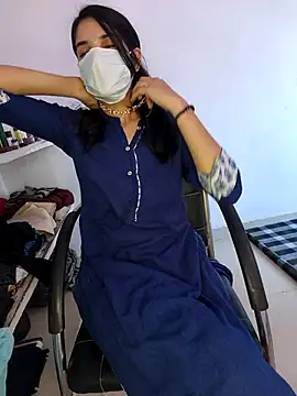 tanzum khan3202 online show from March 28, 9:20 am