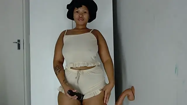 Loyal Sashaa online show from March 19, 12:31 pm