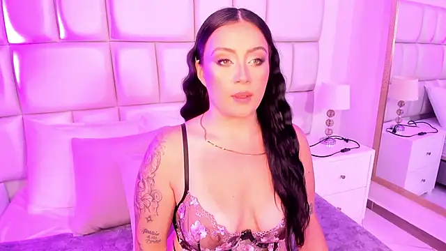 annybentleii online show from April 9, 6:57 pm