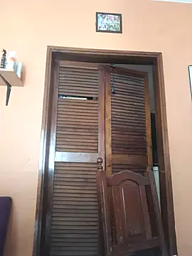 Lucia queen online show from March 31, 5:57 pm