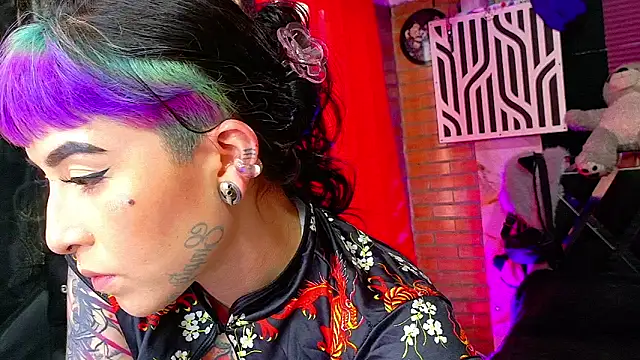 nova kitttyy online show from April 9, 10:04 pm