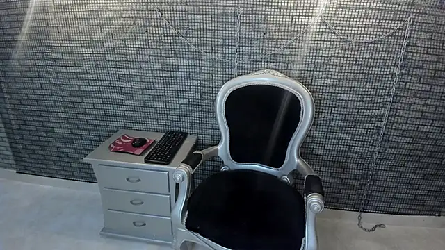 hillary bigbutt online show from April 9, 2:00 pm