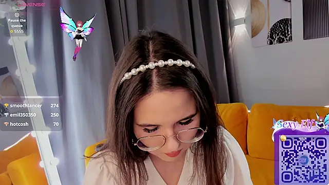 leylamirage online show from April 9, 12:32 pm