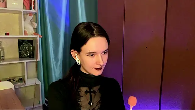 MabelDefina online show from March 17, 11:03 am