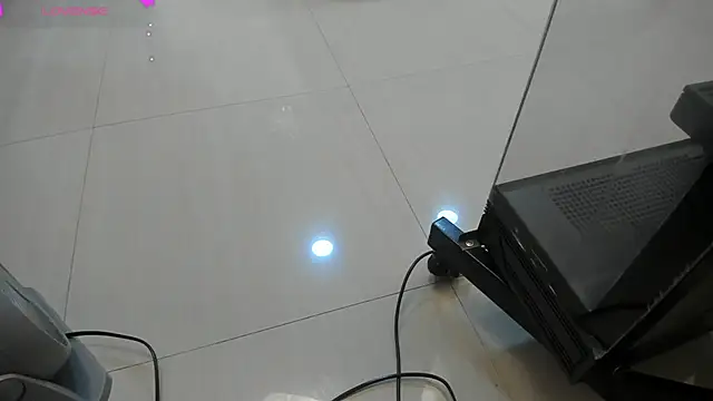 Mia Bailey  online show from April 17, 3:08 am