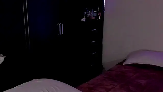 saradiazxxx online show from April 25, 2:58 pm