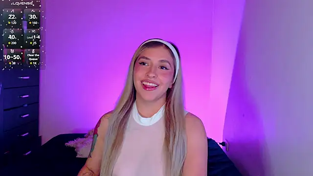 saradiazxxx online show from June 23, 6:44 am