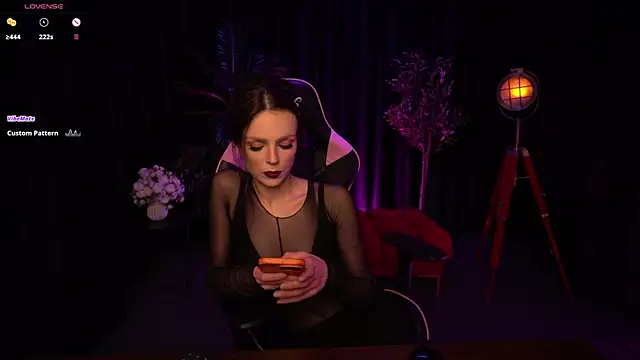 Wild Alice me online show from June 3, 3:50 pm