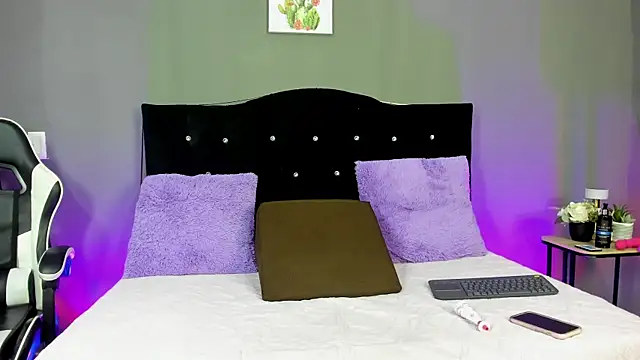 Velvet Rebel15 online show from April 28, 12:42 pm