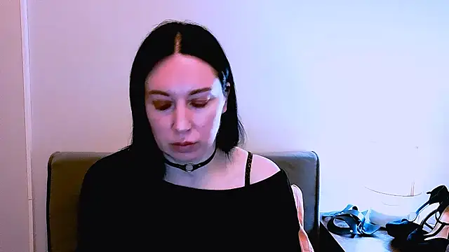 MiaFair online show from March 7, 5:42 pm