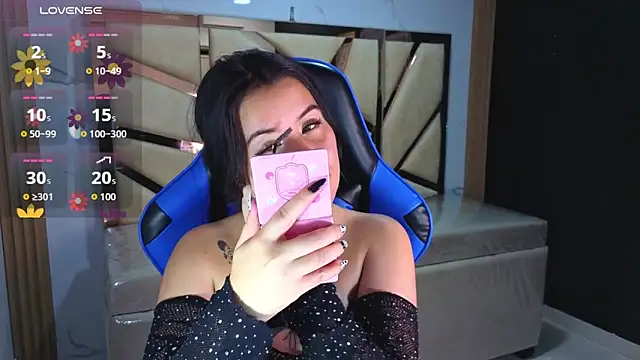 Kylia a online show from March 20, 8:25 pm