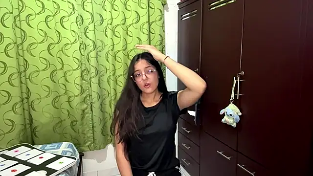 AnneliesePedaci online show from February 28, 2:44 am