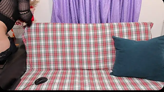 ranya4uu online show from March 3, 9:32 pm