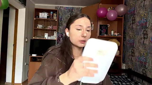 poly princess online show from February 26, 10:14 am