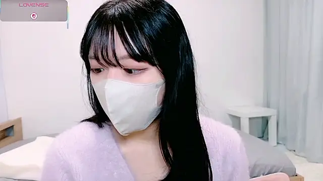 natsuka-chan online show from April 4, 11:09 am