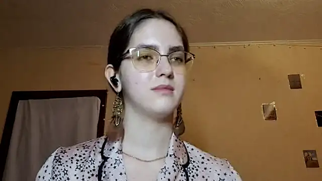 Katelemon online show from March 30, 2:49 pm