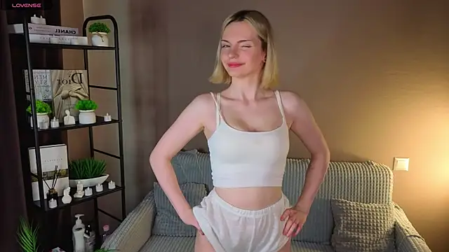 MaryFlare online show from April 14, 12:43 am