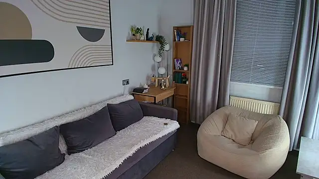 ShantaeClaybourn online show from April 19, 6:10 pm