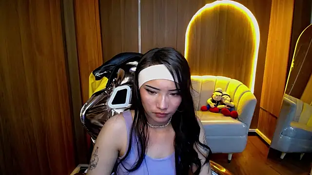 Daphne nicole b online show from March 16, 12:42 pm