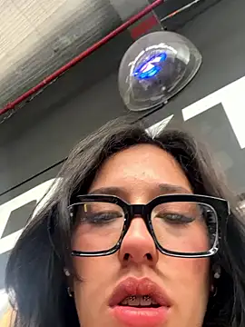 susi chimm online show from March 20, 3:17 pm