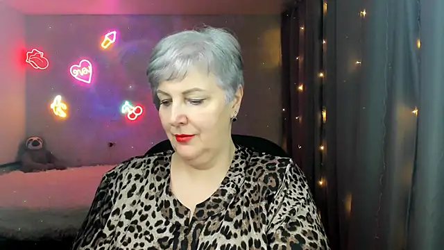 Mary-Leee online show from March 3, 4:02 pm