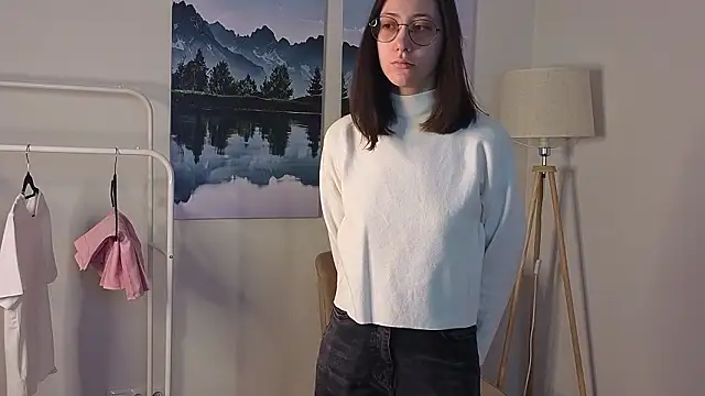 DoraWhitrock online show from February 22, 6:47 am