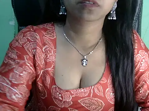 cute momo love online show from March 29, 10:03 am