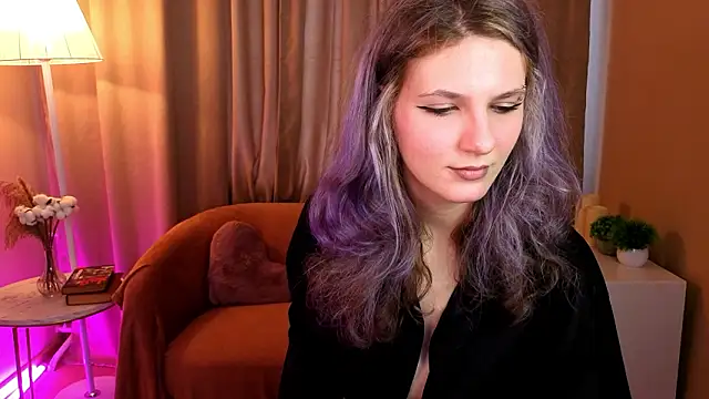 lychee chan online show from March 8, 1:04 pm