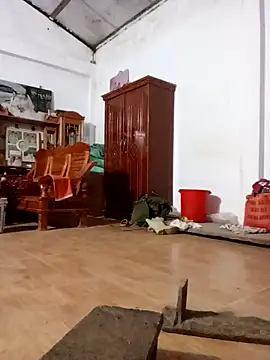 heesuu11 online show from April 14, 1:00 pm