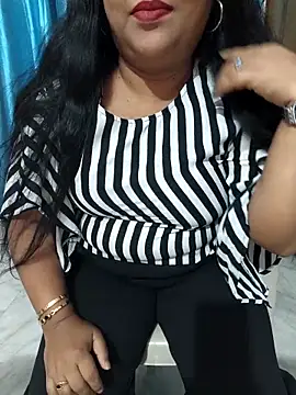 Moonae online show from April 8, 9:44 am