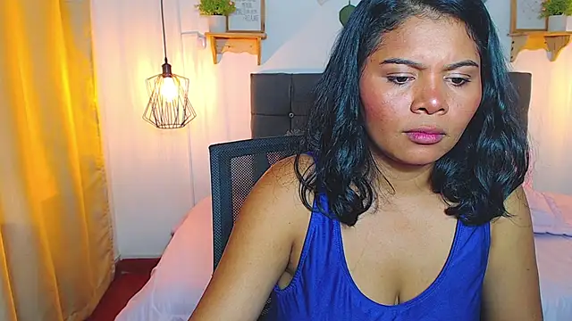 Emma hassani online show from March 14, 5:14 pm