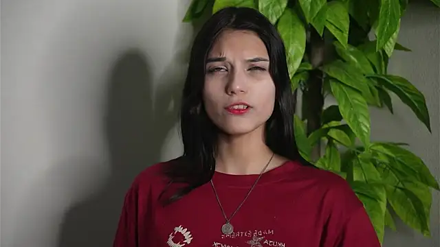 CaroylnPaiva online show from February 24, 11:53 am