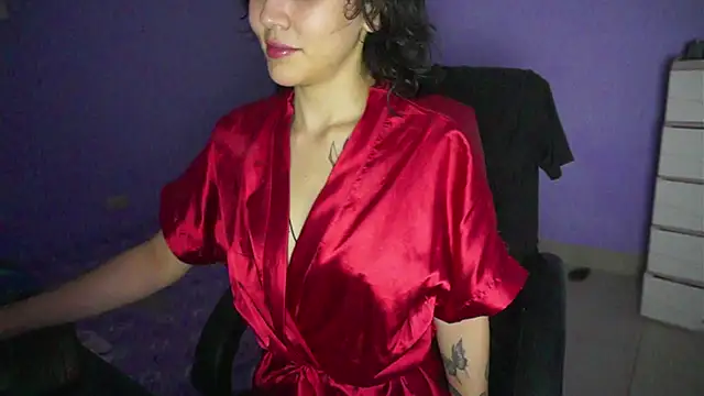 vanesa latina online show from February 26, 5:39 am