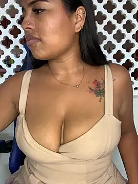 Coraline em online show from March 30, 6:18 pm