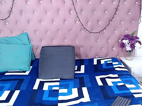 TiffannyValentine online show from March 1, 2:06 pm