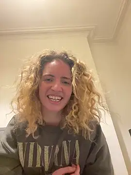 curlyirishgirl online show from March 2, 11:10 pm