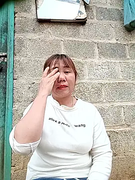 lyly sexx online show from April 11, 7:45 am