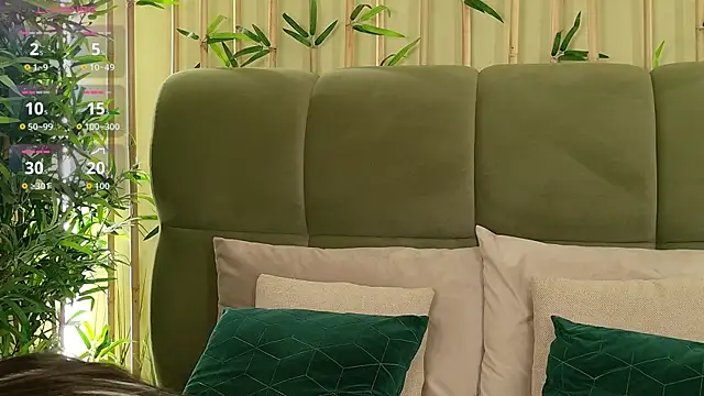 ErinEvans online show from June 12, 4:20 am