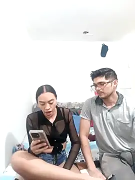 ritzabeth daniel online show from March 29, 8:08 pm