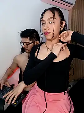 ritzabeth daniel online show from April 3, 2:42 am