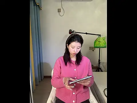 Y--F--LOVE online show from March 16, 12:20 pm