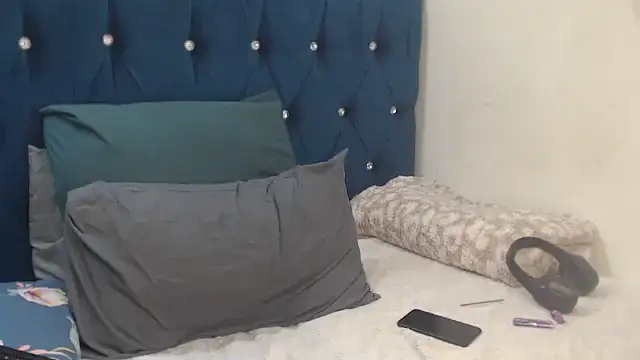 CURVYBOOTYLICIOUS88 online show from July 11, 6:19 pm
