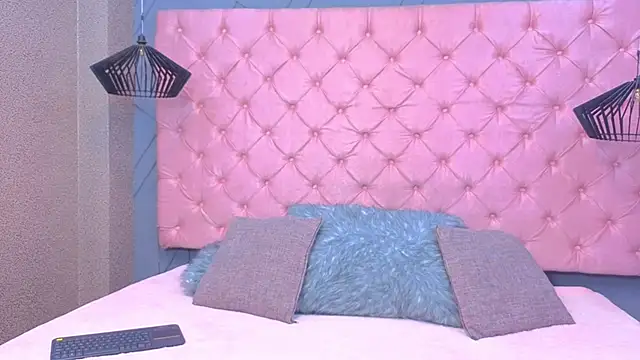 SARA HORNY- online show from April 9, 3:20 am