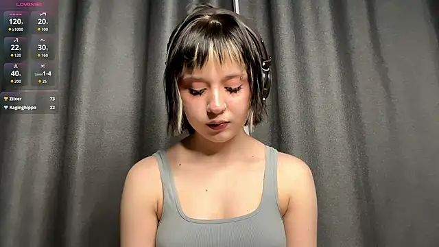 AueshaSimon online show from March 27, 8:26 am