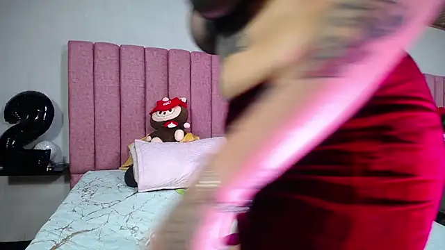 SaraLjordad online show from April 6, 7:48 pm