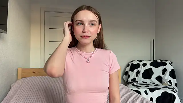 Lolatatee online show from March 10, 3:16 pm