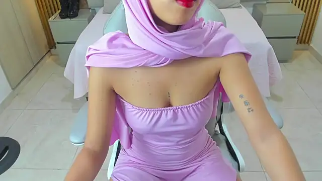 Hanna irfan online show from March 27, 12:06 pm